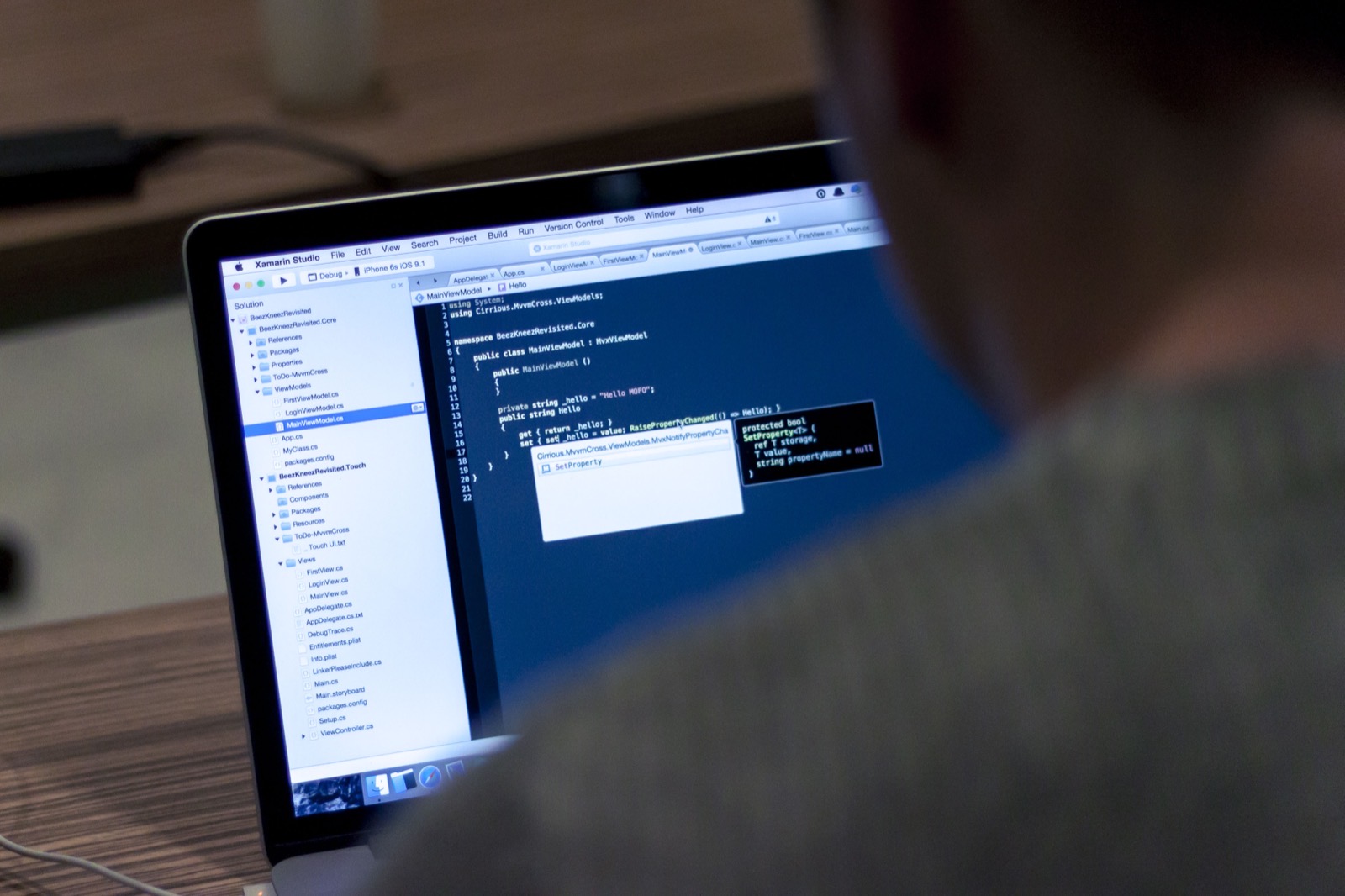 The Great Build-vs-Buy Shift: Why 32% of Companies Are Ditching SaaS for AI Agents